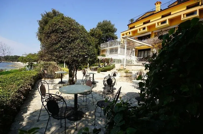 Room In Rovinj With Sea View, Balcony, Air Conditioning, W-Lan 81-4 Guest house