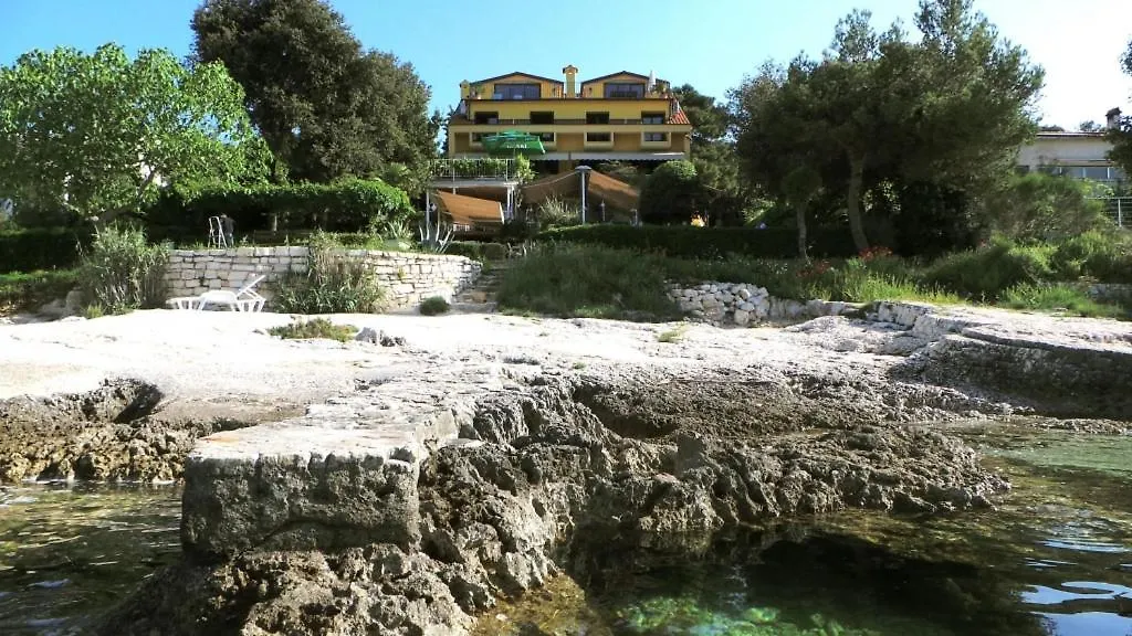 Room In Rovinj With Sea View, Balcony, Air Conditioning, W-Lan 81-4